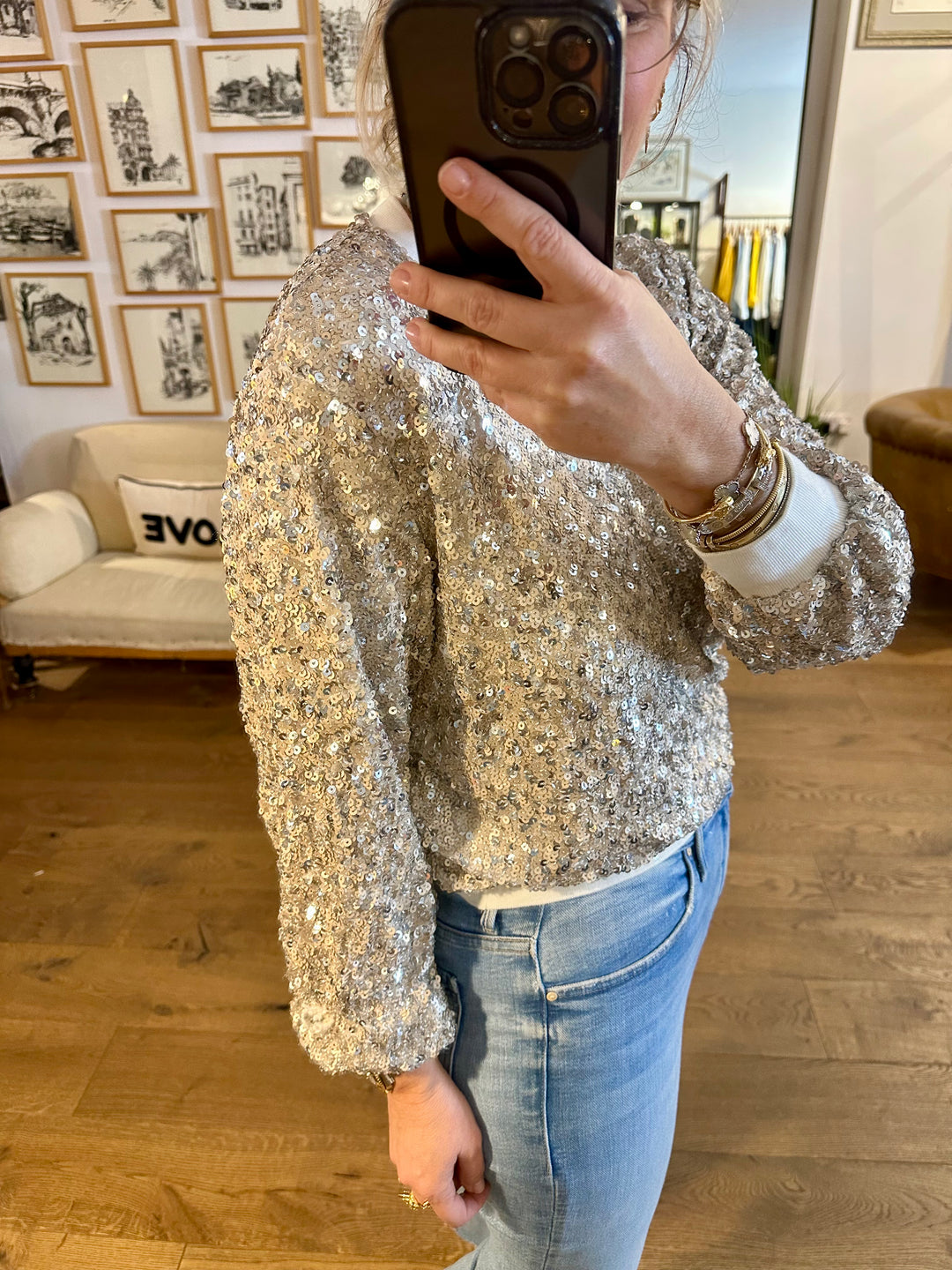 Aflima Sweatshirt