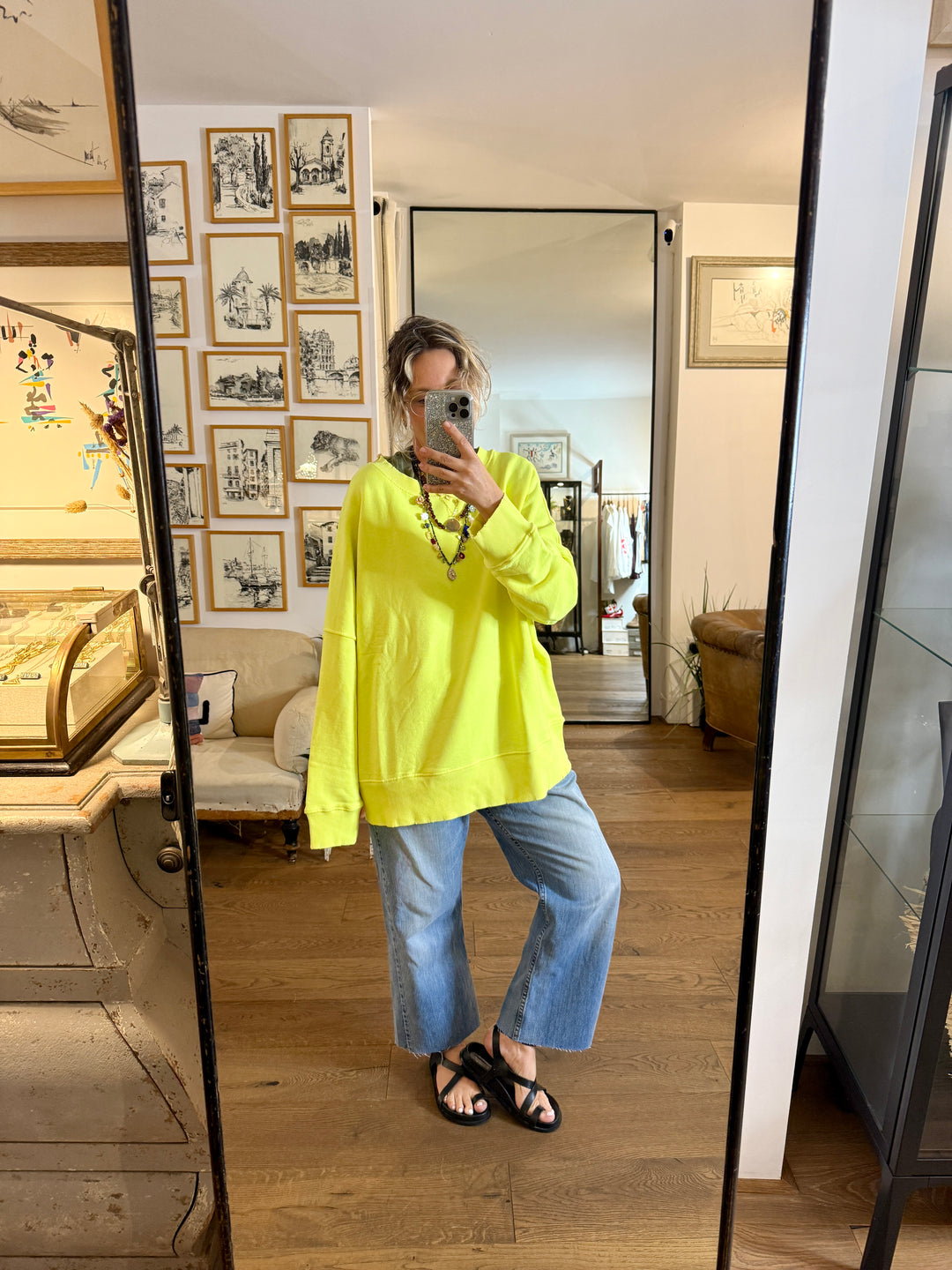 Distre Sweatshirt