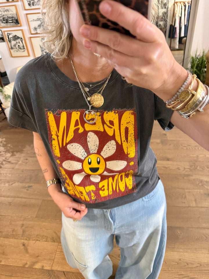 Daisy Tee