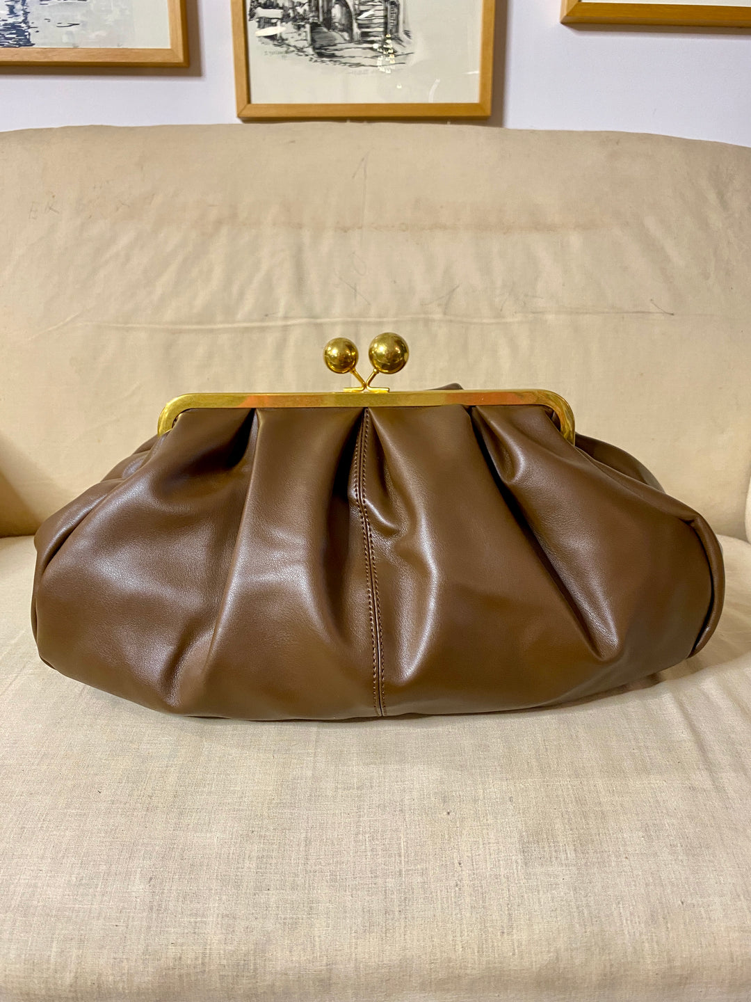Poppins Clutch