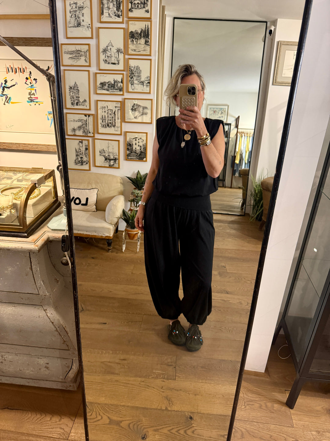 French Curated. Chic. Timeless. Un Dimanche Paris French Curated. Chic. Timeless. Un Dimanche Paris