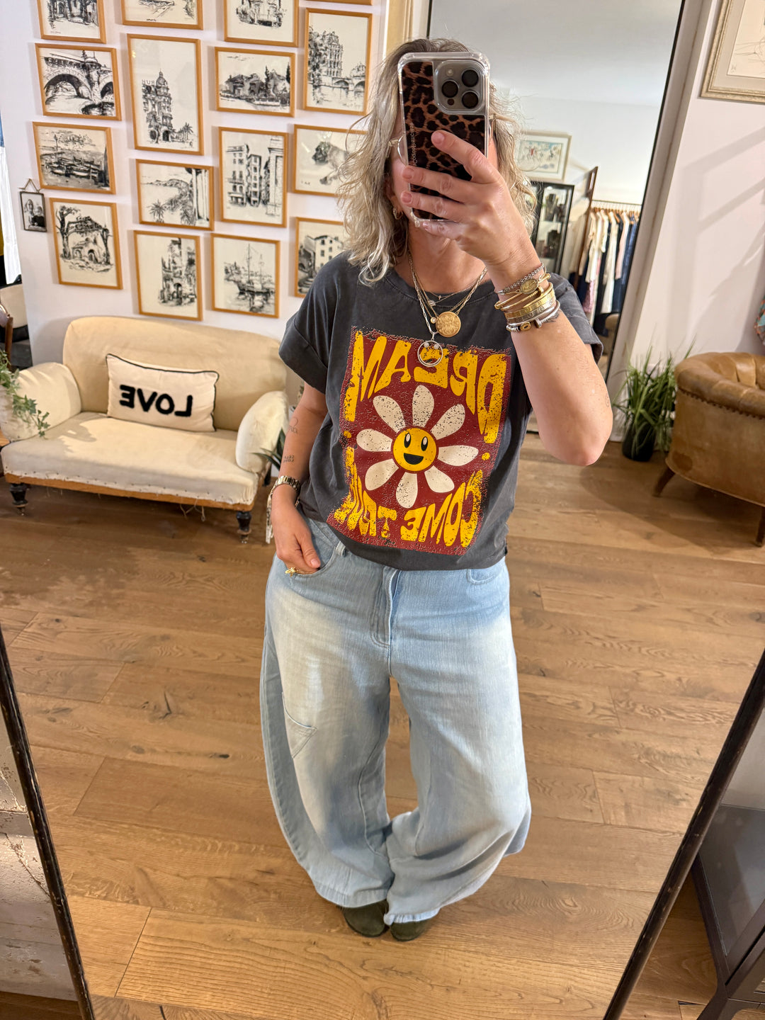 Daisy Tee