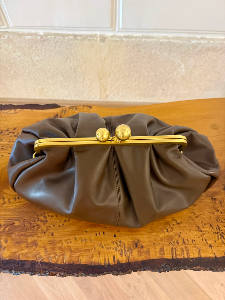 Poppins Clutch