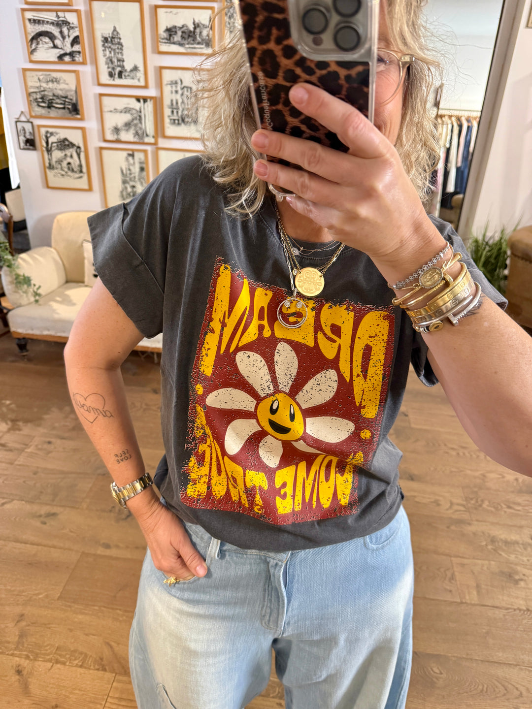 Daisy Tee