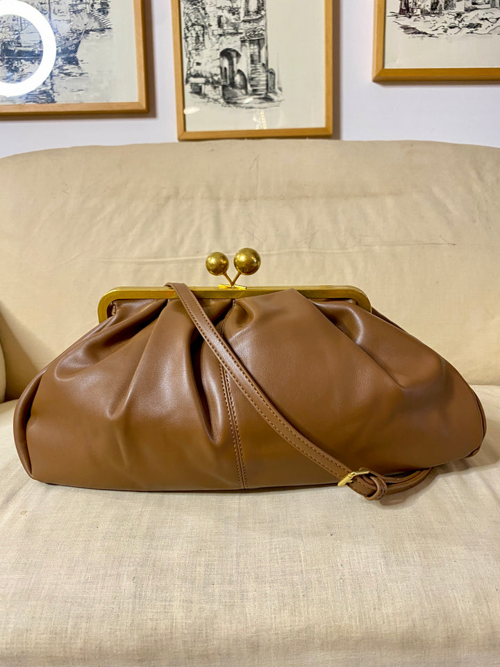 Poppins Clutch