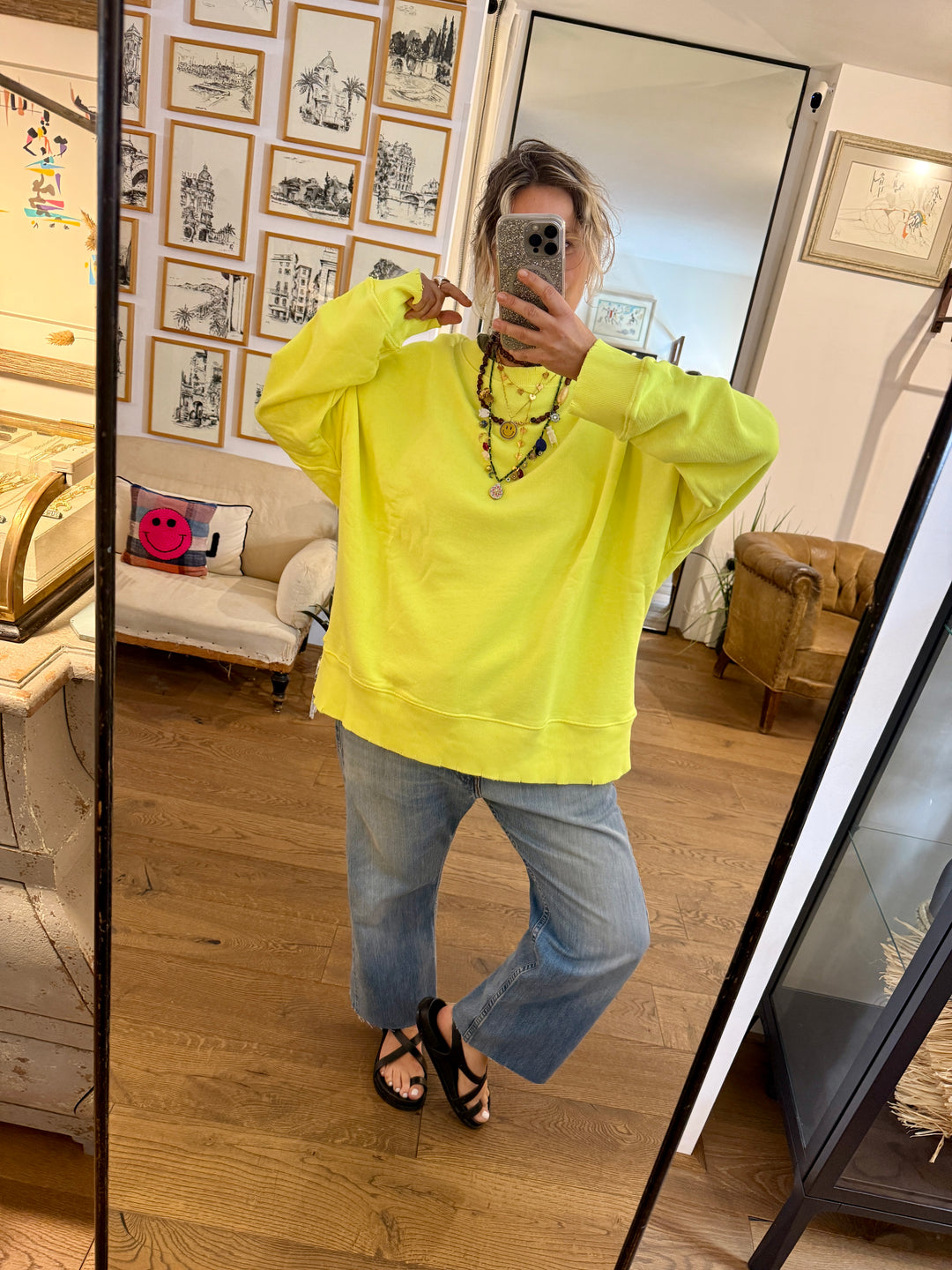 Distre Sweatshirt