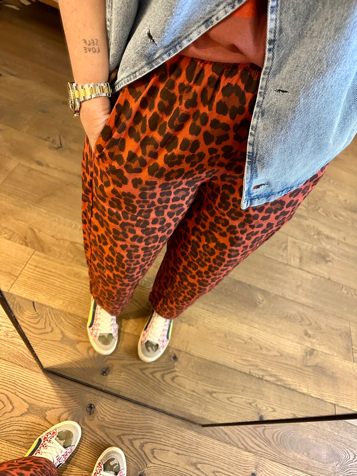 Magic Pants