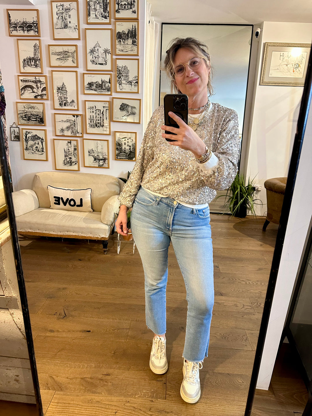 Aflima Sweatshirt