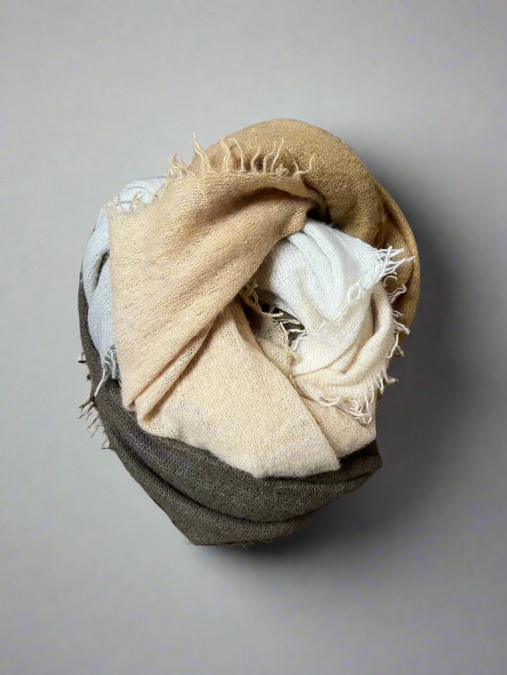 Valeria Scarf