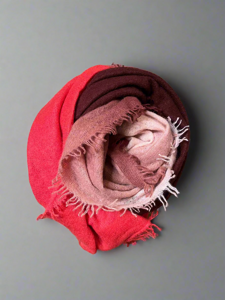 Valeria Scarf