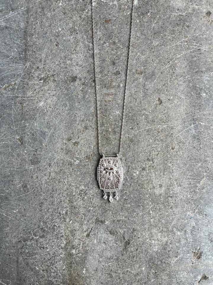Boon Necklace
