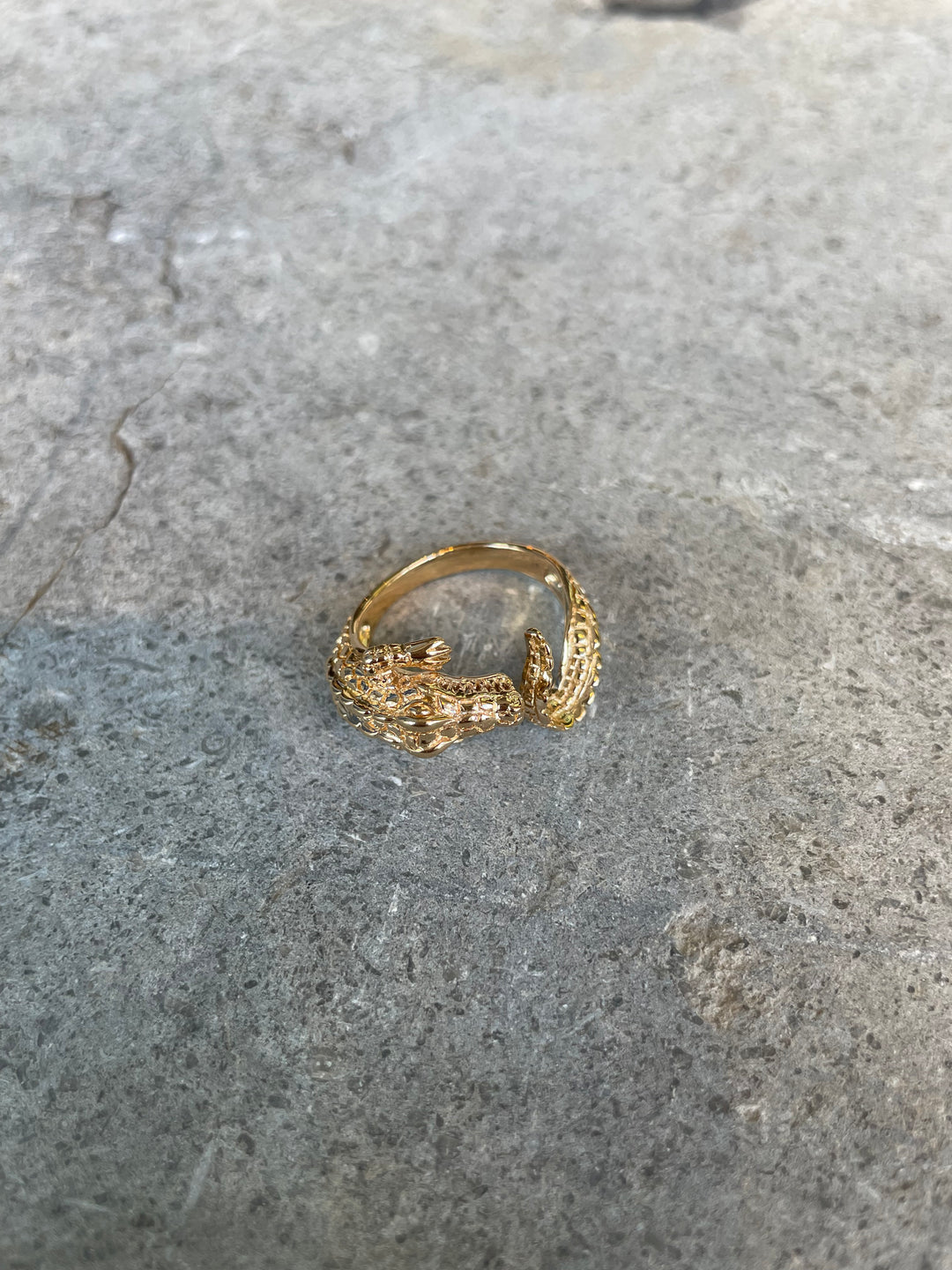 Croc Ring