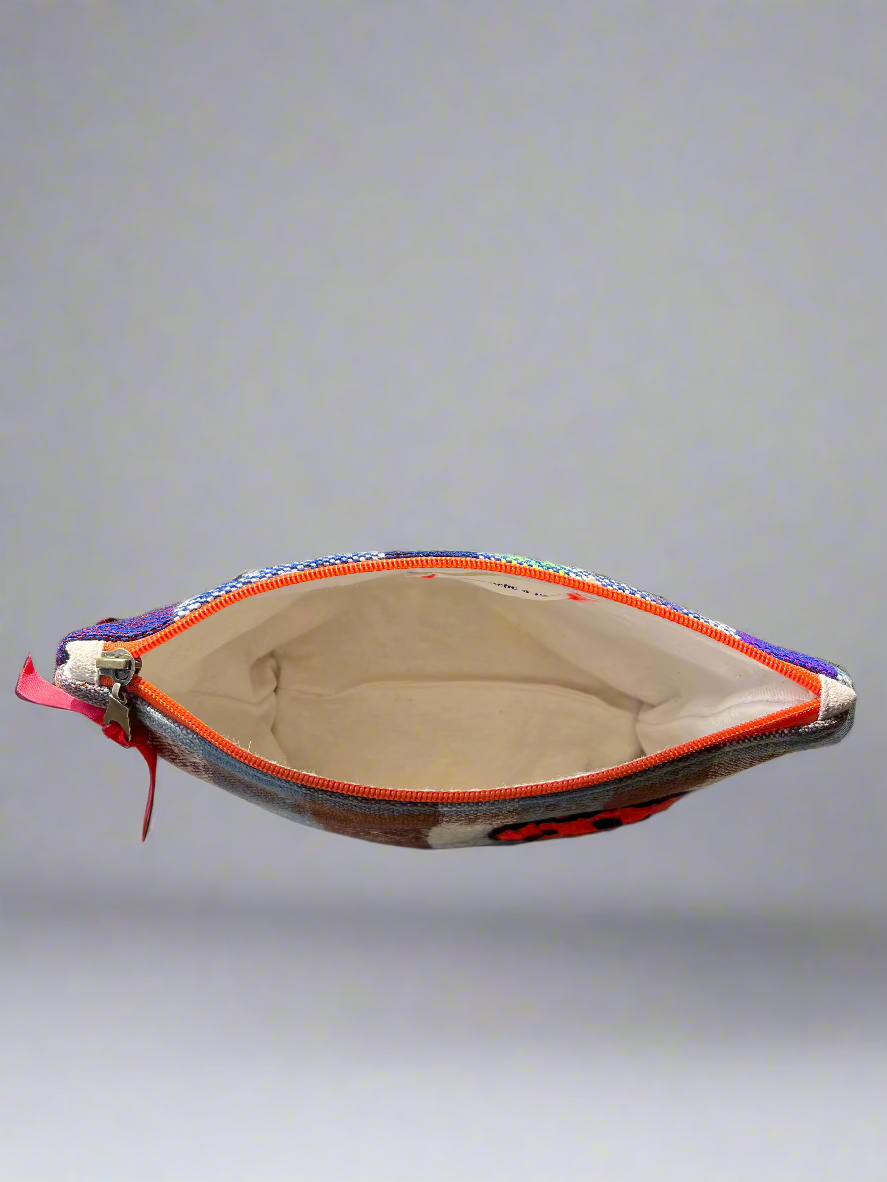 Moussa Pouch