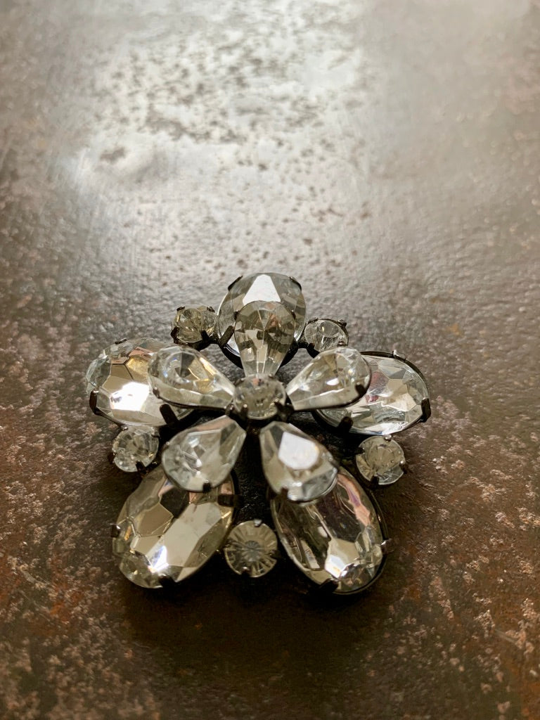 Sparkly brooch online